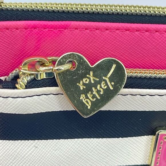 Betsey Johnson New York NY Womens Crossbody Bag Striped Hot Pink Zippered - Picture 6 of 15